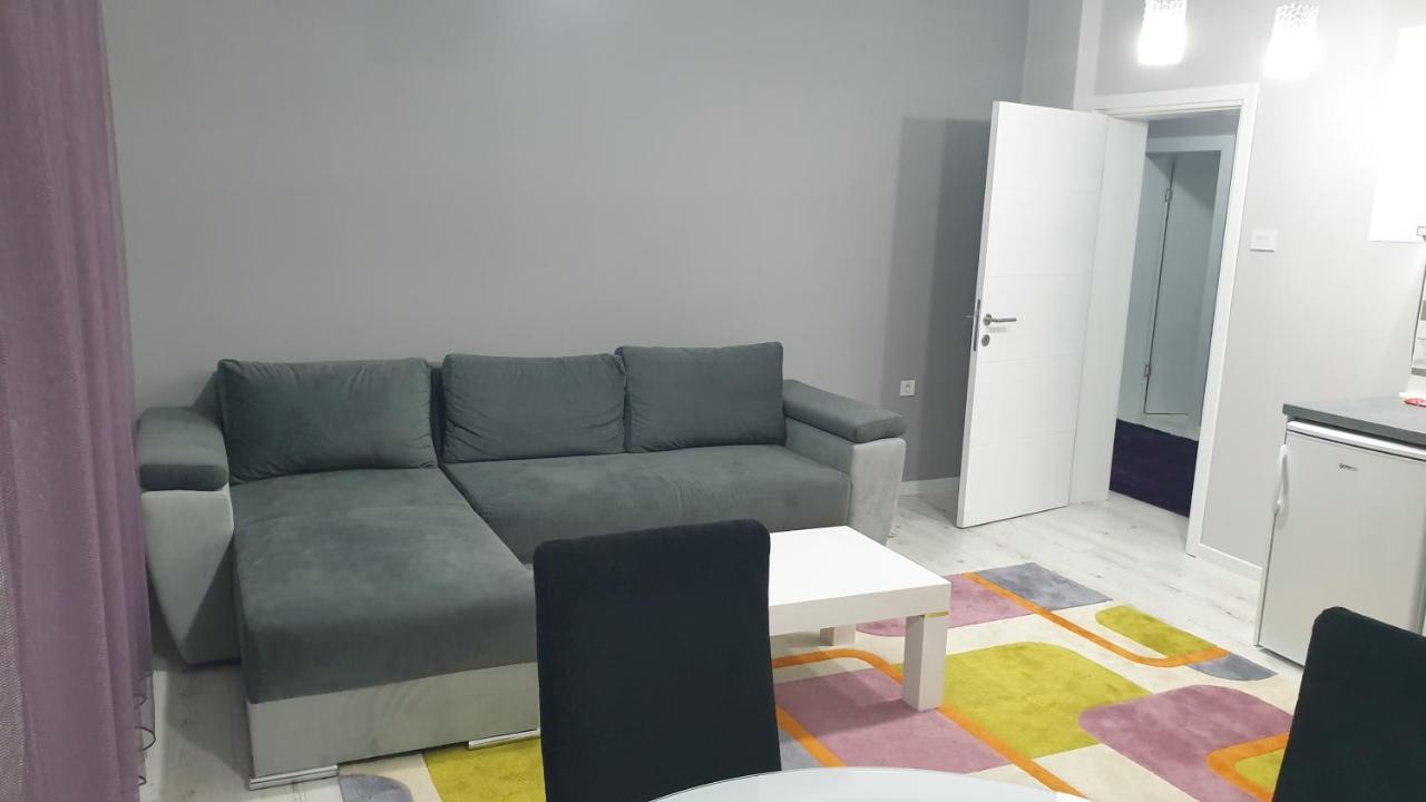 Apartman Sweet Dreams 2 Aparthotel Ni Esterno foto